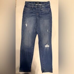 Judy Blue Distressed Indigo Boyfriend Jeans